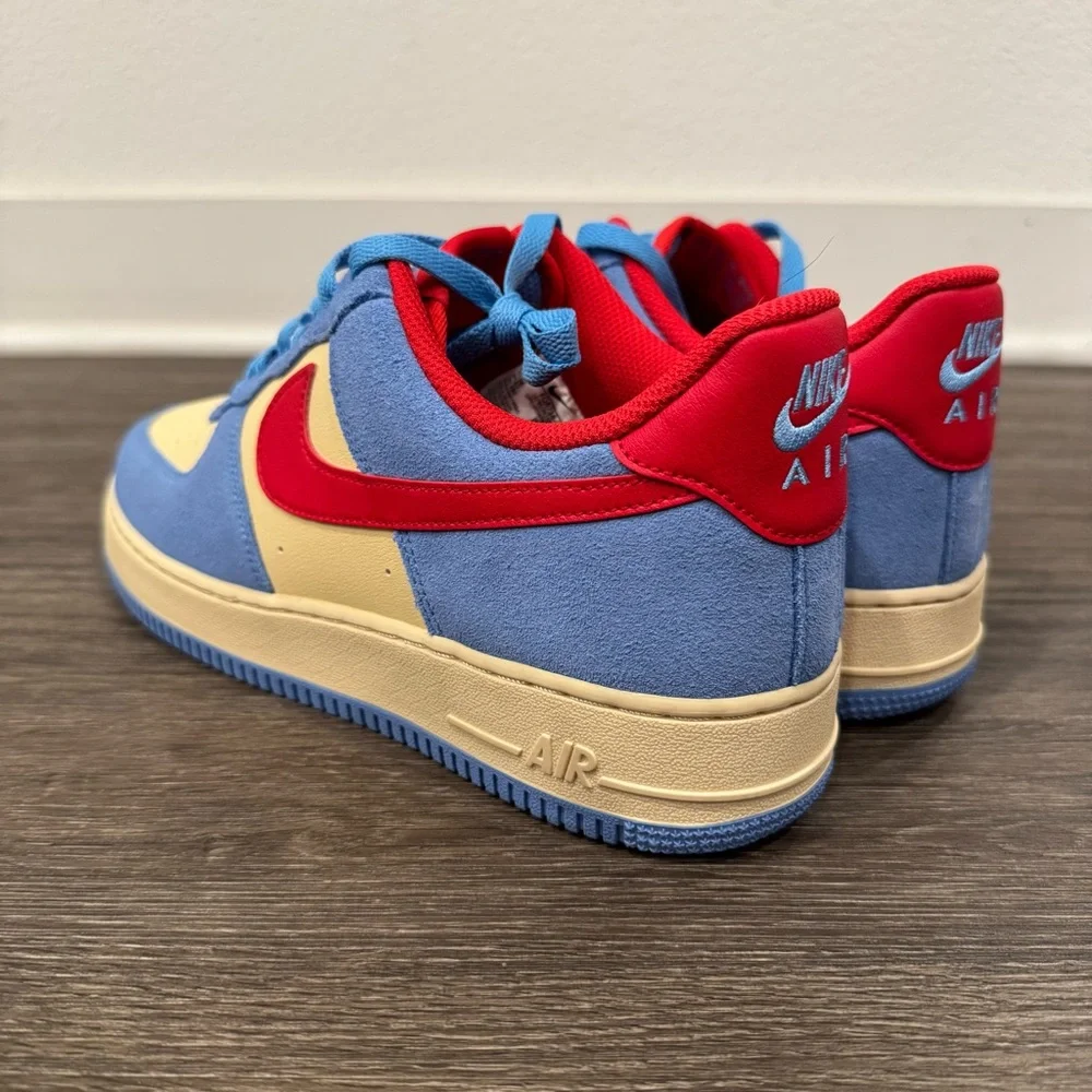 Nike AIR FORCE 1 '07 LV8 sz 10